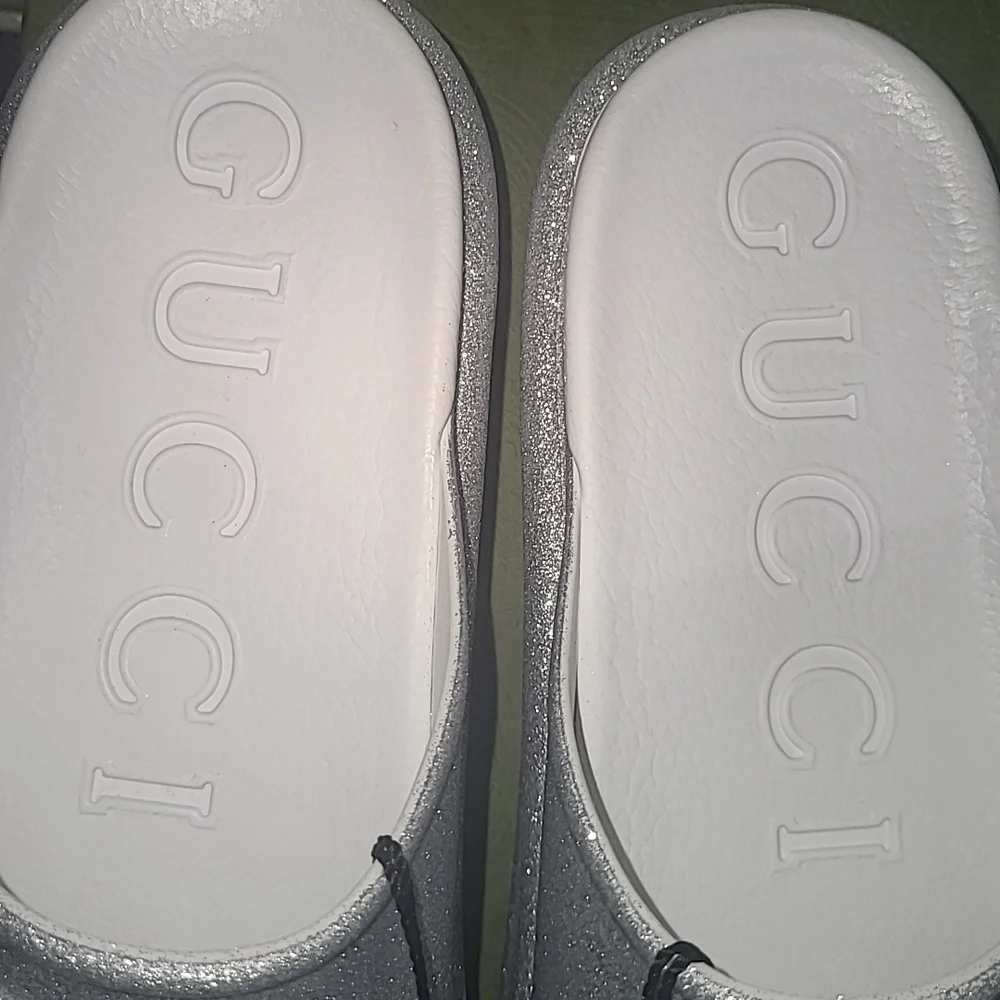 Gucci Silver Slide Sandals - Picture 2 of 4
